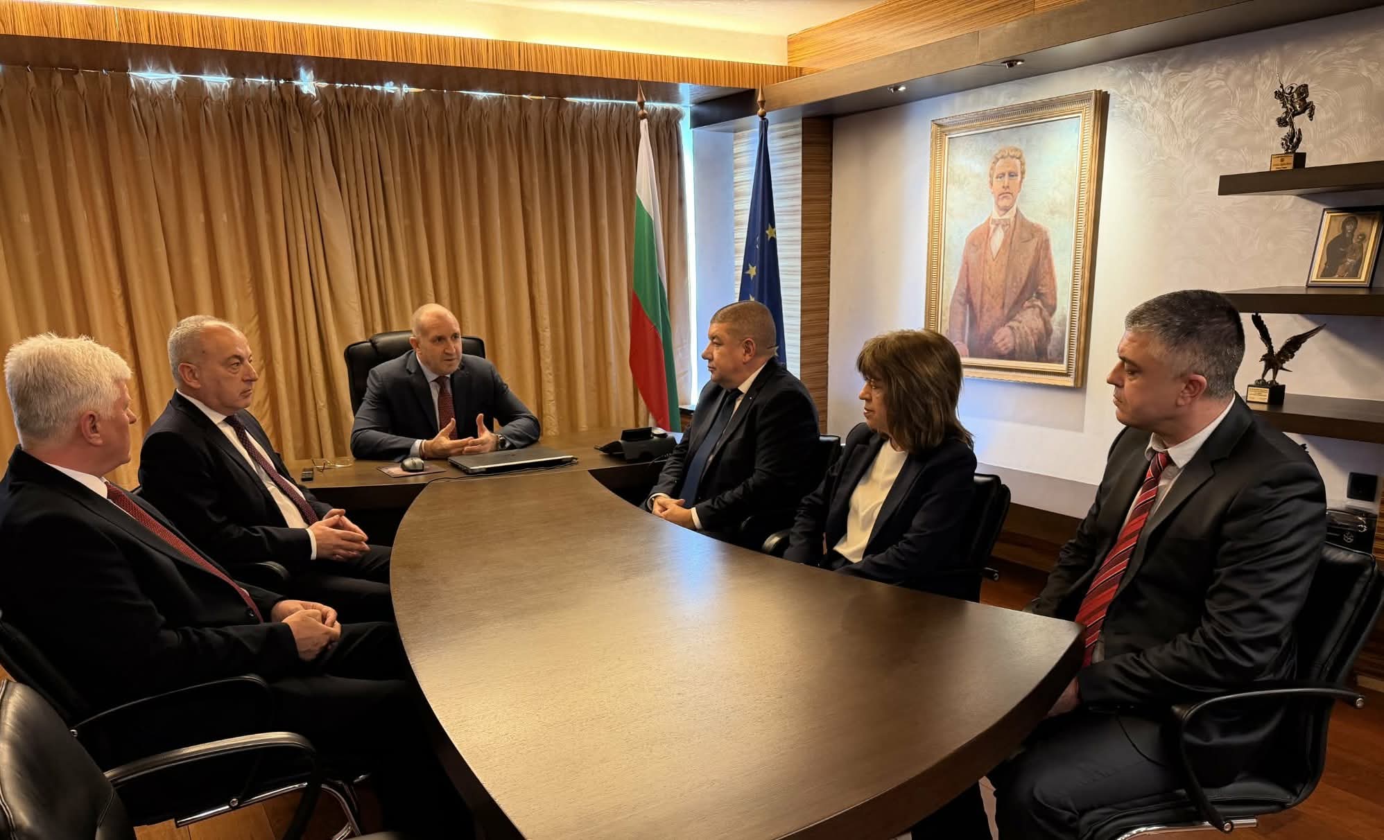 Снимка: ФП Румен Радев