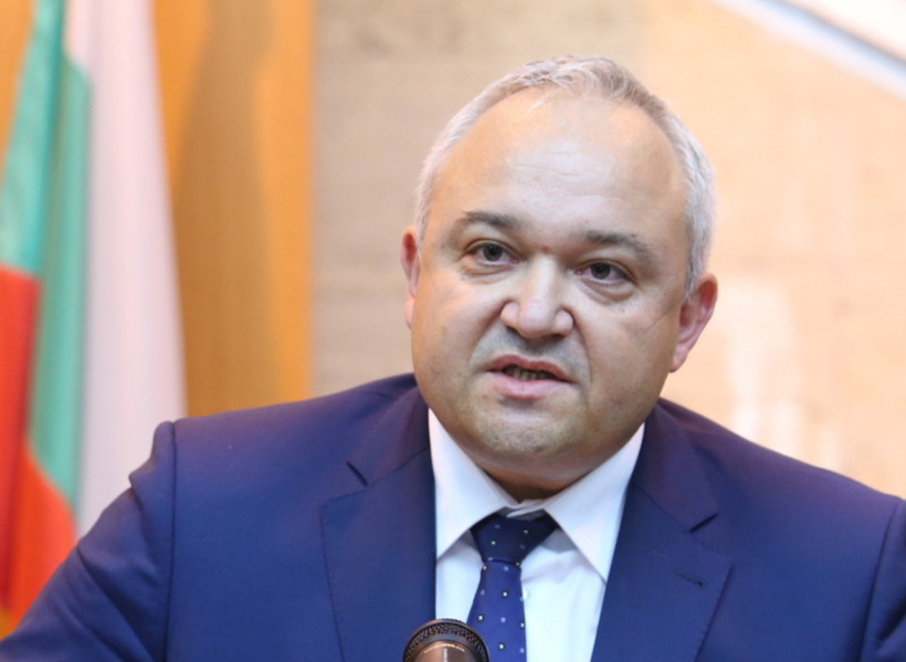 Борбата с пътния травматизъм не е само на МВР, посочи вътрешният министър