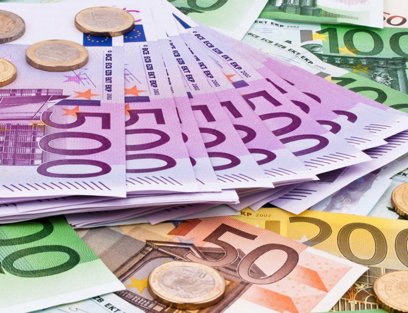 На годишна база брутният вътрешен продукт в еврозоната се е повишил с един процент